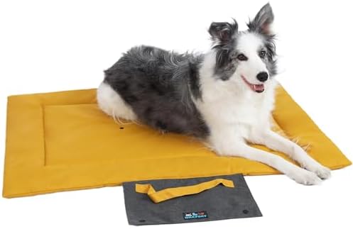 Outdoor Foldable Dog Mat Durable Teflon-Coated Oxford Material Waterproof Thin Dog pad Travel-Friendly Machine Washable Design for Camping/Car (Yellow, Medium (39.4 * 28.3 * 1.57 in))