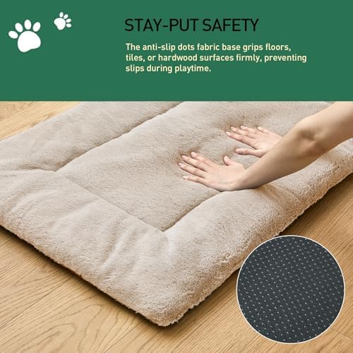 Washable Dog Crate Bed Mat for Medium/Large Dogs – All-Season Comfort with Ultra-Soft Flannel & Heavy-Duty Support (Cream, 36''L*23''W)