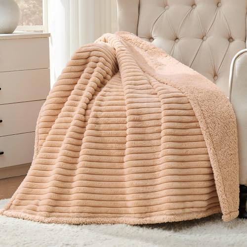 Qeils Waterproof Calming Dog Blanket for Medium Dogs, Noiseless Soft Plush Pet Blanket for Cats, 500GSM Thick Faux Fur Pet Throw, Couch Furniture Protector for Puppy, Sand Beige, 30x40IN
